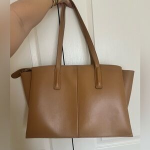 COPY - Freja New York Paloma Tote in Cappuccino